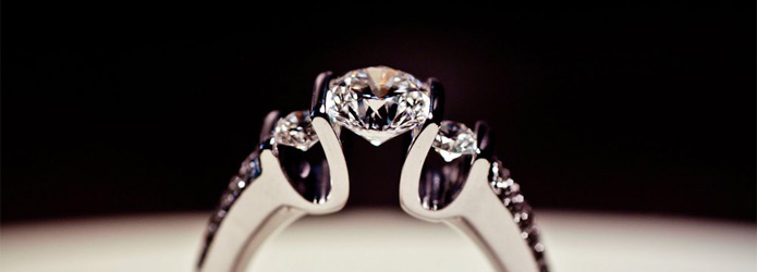 Paris gold wedding ring scam